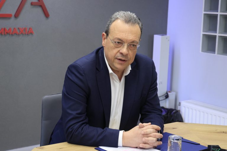 ΣΥΡΙΖΑ: Εκτεταμένη κρίση δημοκρατίας και διαφάνειας – Μόνη απάντηση η πρόταση δυσπιστίας