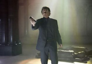 Γιατί ο Τομ Χανκς κατέληξε χωρίς παντελόνι μπροστά από τη Μόνα Λίζα; – «Μισό λεπτό!»