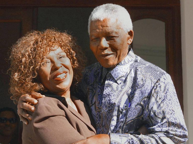 Πέντε μουσικές διασκευές που χρωστάνε την επιτυχία τους στην θρυλική Ρομπέρτα Φλακ