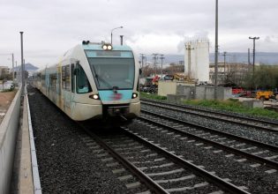 Hellenic Train: Επιβάτης μαχαίρωσε εργαζόμενο μέσα σε συρμό του Προαστιακού