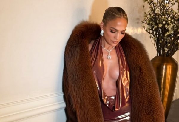 Μετά το φιάσκο του 2024, η Τζένιφερ Λόπεζ θα κάνει τα πάντα για να είναι φέτος η χρονιά της