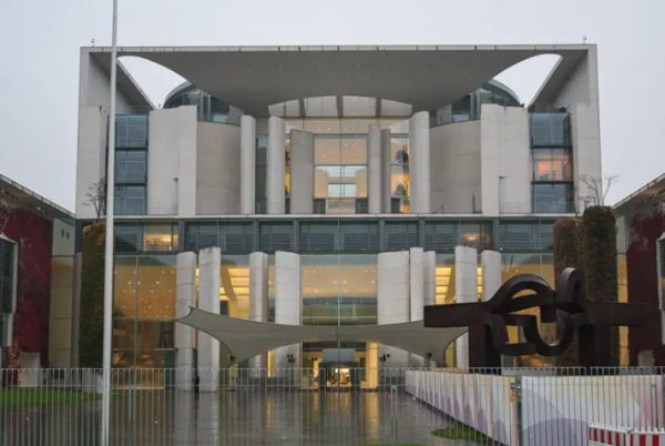 Γερμανικές εκλογές: Μετεκλογικός συνασπισμός «με σύνεση»