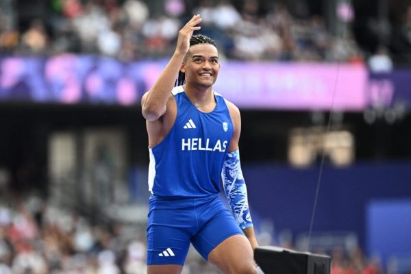 Ασταμάτητος ο Καραλής: Τρίτο πανελλήνιο ρεκόρ μέσα στο 2025 – «Πέταξε» στα 5,94 μ. στο Βερολίνο (vid)