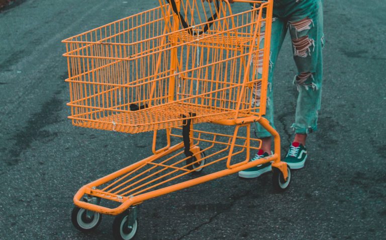 Καταναλωτές: Το μποϊκοτάζ στα σούπερ μάρκετ κατηφορίζει από την Κροατία στην Ελλάδα