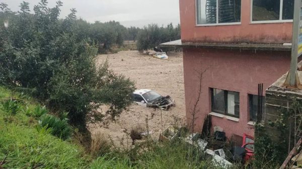 Κεφαλονιά: Πλημμύρισαν σπίτια και έκλεισαν δρόμοι από κατολισθήσεις – Τι λέει ο δήμαρχος Αργοστολίου