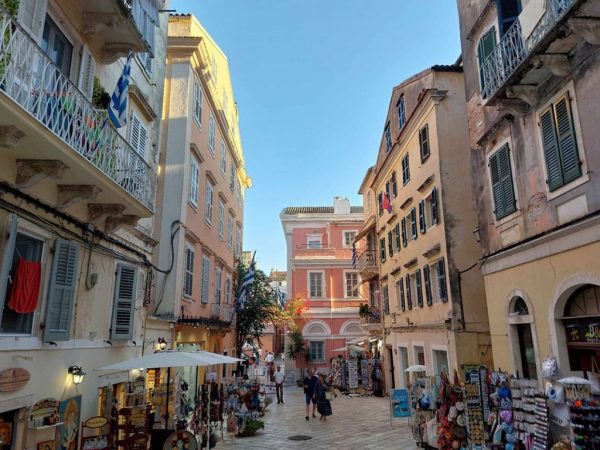 Κέρκυρα: Εξιχνιάστηκε υπόθεση απάτης σε βάρος ηλικιωμένης – Τις είχαν πάρει 1.500 ευρώ