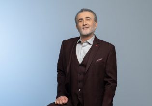 «Αλ Τσαντίρι Νιουζ»: Ο Λάκης Λαζόπουλος επιστρέφει στις 26 Φεβρουαρίου