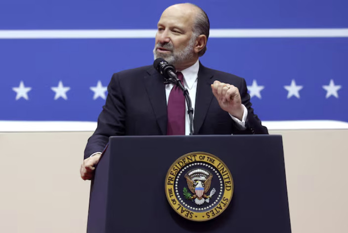 ΗΠΑ: Ο υπουργός Εμπορίου απειλεί με νέους δασμούς τον Καναδά και το Μεξικό