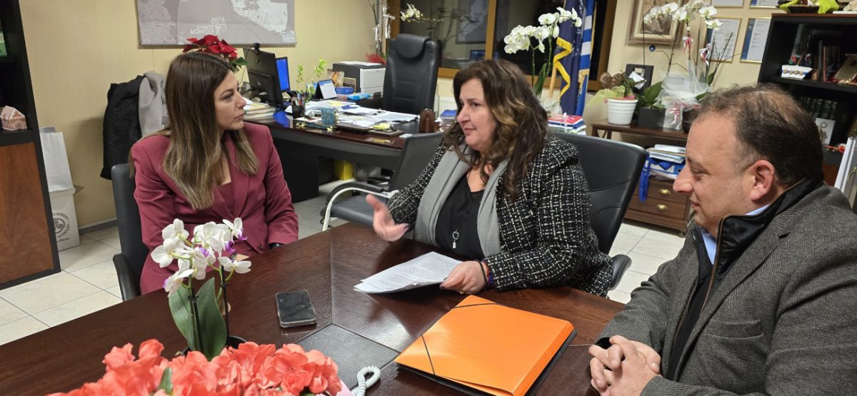 Τα κοινωνικά ζητήματα στο επίκεντρο της συνάντησης της Σοφίας Ζαχαράκη με την Δήμαρχο Διονύσου