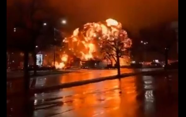 Φιλαδέλφεια: Αεροσκάφος συνετρίβη, νεκροί οι έξι επιβαίνοντες – Φόβος για θύματα και στο έδαφος