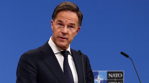 Ρούτε: Ο Πούτιν έχει κάνει περισσότερα για να βοηθήσει το ΝΑΤΟ από εμάς