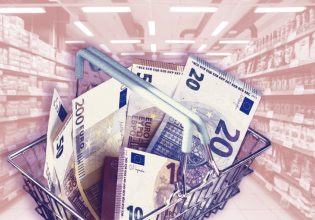 Ακρίβεια: Από πού κόβουν οι καταναλωτές για να τα βγάλουν πέρα