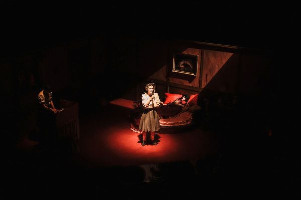 Τα «Αντικείμενα» από τους Γιάννη Αποσκίτη, Γιώργο Κατσή, Πάνο Παπαδόπουλο στις «Ροές»