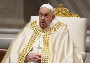 Πάπας Φραγκίσκος: Γιατί «φούντωσε» το σενάριο που τον θέλει να παραιτείται