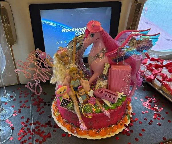 Πάρις Χίλτον: Το λαμπερό πάρτι για τα 44α γενέθλιά της – Οι καλεσμένοι