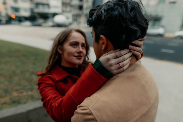 Αυτογκόλ: Τα τρία βασίκα λάθη που σαμποτάρουν κάθε σχέση