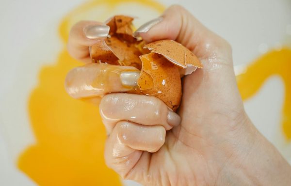 Δεν μπορεί το παιδί: Η Gen Z δεν το έχει με το μαγείρεμα