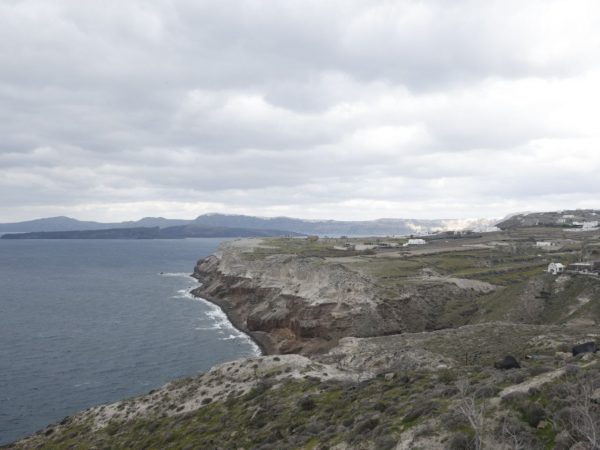 Σεισμοί: Σε επιφυλακή και η Τουρκία για το ενδεχόμενο έκρηξης του ηφαιστείου της Σαντορίνης – «Η τέφρα μπορεί να φτάσει εδώ»