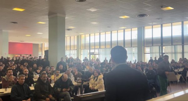 Στην ΕΑΒ ο Κασσελάκης: Η Ελλάδα πρέπει να στηρίξει αλλά και να στηριχθεί στην αμυντική της βιομηχανία