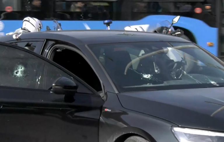 Θεσσαλονίκη: Κάμερα ασφαλείας κατέγραψε το όχημα των δραστών της μαφιόζικης εκτέλεσης