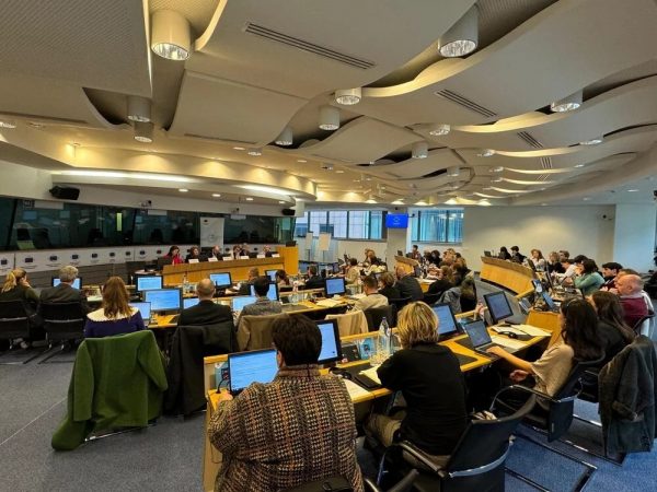 Οι περιφέρειες και οι δήμοι ενώνουν τις δυνάμεις τους για την αναθεώρηση των δημόσιων συμβάσεων