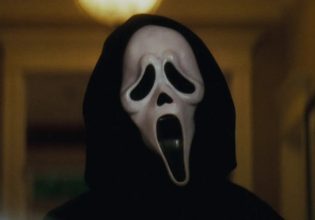 Ο Μάθιου Λίλαρντ επιστρέφει στον κόσμο του «Scream» μετά από τρεις δεκαετίες