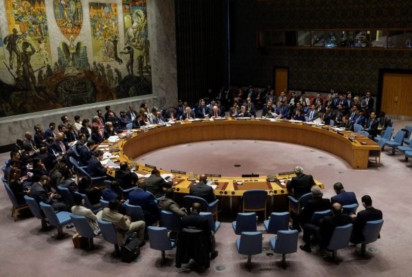 ΟΗΕ: Το Συμβούλιο Ασφαλείας ενέκρινε το αμερικανικό σχέδιο ψηφίσματος για την Ουκρανία