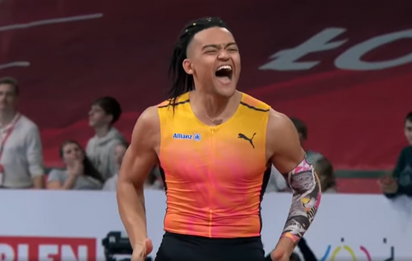 Ασταμάτητος ο Καραλής: Έκανε νέο Πανελλήνιο ρεκόρ στα 5.92μ (vid)