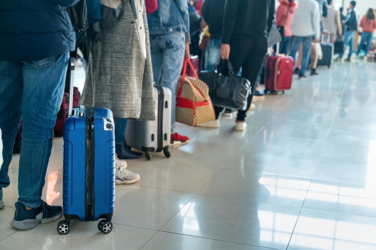 Αντιδράσεις για τις τιμές των εισιτηρίων από τη Σαντορίνη – Καταγγέλλουν αισχροκέρδεια