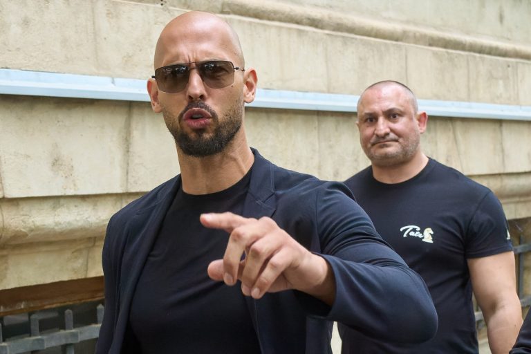 Η σκιώδης επιρροή του Τραμπ στην υπόθεση του Άντριου Τέιτ: Πως η πολιτική συνωμοσία απειλεί τη δικαιοσύνη