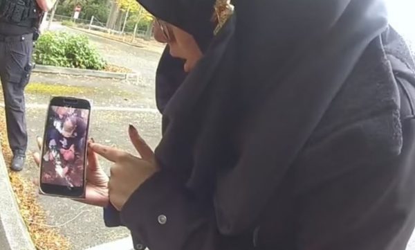 ΗΠΑ: Προσπάθησαν να στραγγαλίσουν τη 17χρονη κόρη τους γιατί αρνήθηκε να παντρευτεί ηλικιωμένο