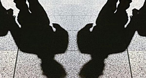 Πύργος: «Τα παιδιά ούρλιαζαν και τρέχανε μακριά» – Μαρτυρίες για απόλυτο χάος μετά το μαχαίρωμα