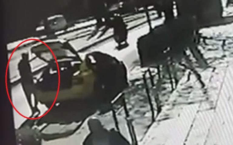 Αυτός είναι ο οδηγός ταξί που έκλεβε τραπεζικές κάρτες από πελάτες – Στη δημοσιότητα τα στοιχεία και οι φωτογραφίες του