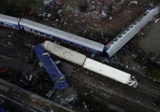 Τέμπη: Ραγίζουν καρδιές οι συγγενείς των θυμάτων των Τεμπών – «Η κόρη μου φώναζε μαμά και δεν ήμουν εδώ»