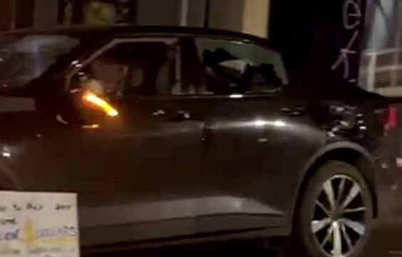 Βρετανία: Έσπασε αυτοκίνητο για να διαμαρτυρηθεί κατά του Μασκ αλλά… δεν ήταν Tesla