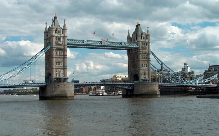 Σκελετοί της Εποχής του Χαλκού ανασύρονται από τον Τάμεση