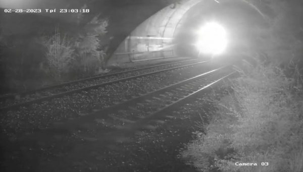 Τέμπη: Αποκλειστικά στο in το πόρισμα – Τα τρία βίντεο δείχνουν το εμπορικό τρένο, δεν εξετάστηκε η γνησιότητά τους