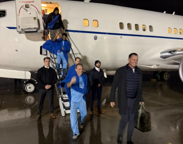 Βενεζουέλα: Απελευθερώθηκαν έξι Αμερικανοί μετά τη συνάντηση Μαδούρο με Γκρενέλ