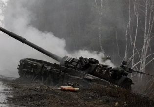 Ουκρανία: Οι ΗΠΑ απειλούν να την αφήσουν «τυφλή» στον πόλεμο με τη Ρωσία