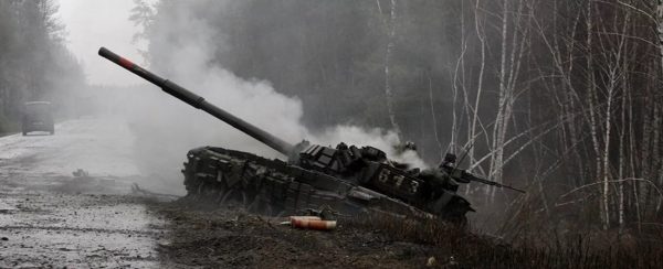 Ουκρανία: Οι ΗΠΑ απειλούν να την αφήσουν «τυφλή» στον πόλεμο με τη Ρωσία