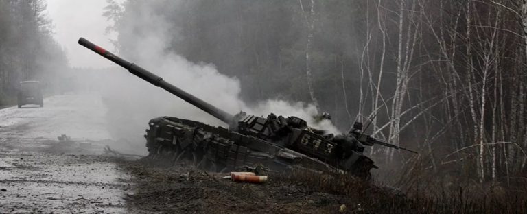 Ουκρανία: Οι ΗΠΑ απειλούν να την αφήσουν «τυφλή» στον πόλεμο με τη Ρωσία