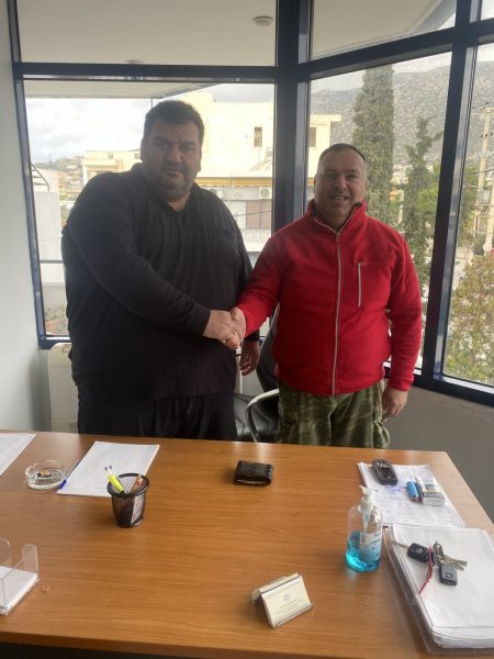 Εργαζόμενος της Υπηρεσίας Καθαριότητας βρήκε πορτοφόλι και το παρέδωσε