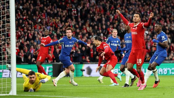 Παραλίγο αεροπορική τραγωδία στην Ισλανδία λόγω του περυσινού τελικού του αγγλικού Λιγκ Καπ