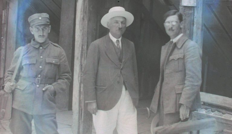 Ο νεαρός αρχαιολόγος Νικόλαος Λάσκαρης φεύγοντας από τη Σμύρνη το ’22 πήρε μαζί του ένα άγαλμα της Αφροδίτης