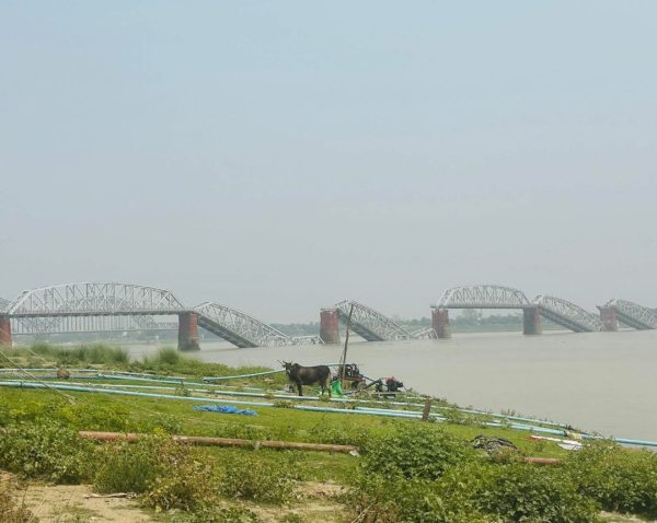 Σεισμός στη Μιανμάρ: Η στιγμή της κατάρρευσης της ιστορικής γέφυρας Ava