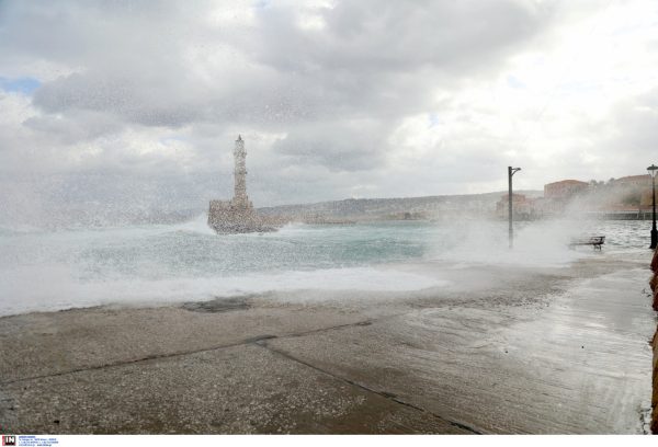 Καιρός: Ξεκινά η τριήμερη κακοκαιρία – Πού αναμένονται επικίνδυνα φαινόμενα σήμερα