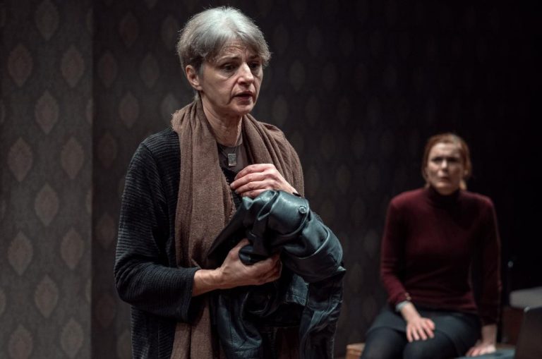 Πρώτες φωτογραφίες από τη συγκλονιστική «Ράβδο»