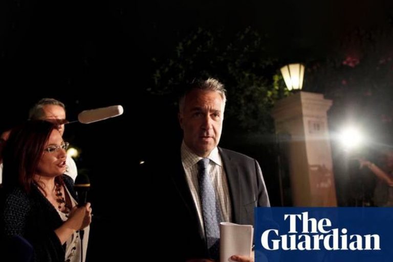 Guardian για Βορίδη: Ο Έλληνας πρωθυπουργός επιδιώκει «επαναφορά» με πρώην ακροδεξιό ακτιβιστή στο μεταναστευτικό