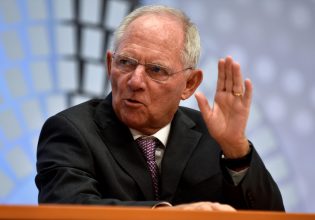 Γερμανία: Αν ζούσε ο Σόιμπλε, θα συμβούλευε τον Μερτς να μη χάνει το μέτρο