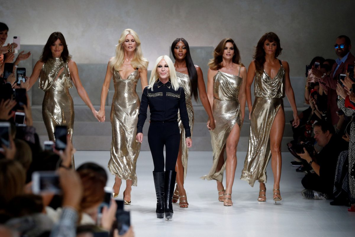 Αυτοκράτειρα Versace: H Ντονατέλα δεν καθάρισε απλά το αίμα από τον οίκο, τον αποθέωσε